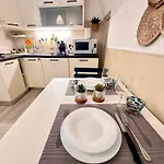 Le Petit Nid - Air Conditioning - A Few Steps From Casino And Ariston * San Remo