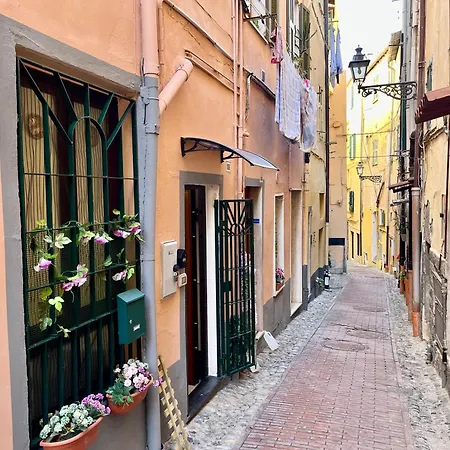 Le Petit Nid - Air Conditioning - A Few Steps From Casino And Ariston San Remo