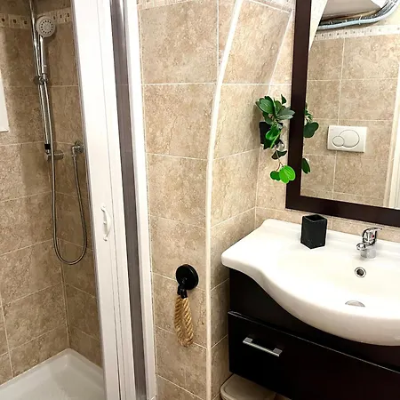 Le Petit Nid - Air Conditioning - A Few Steps From Casino And Ariston San Remo